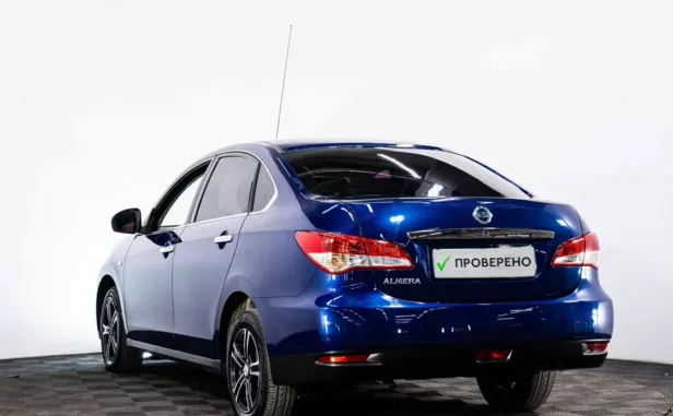 Nissan Almera