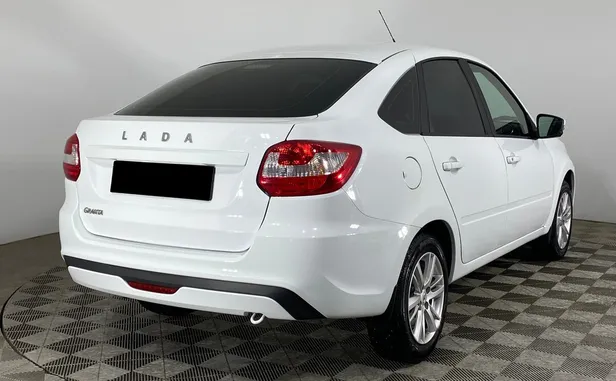 Lada (ВАЗ) Granta