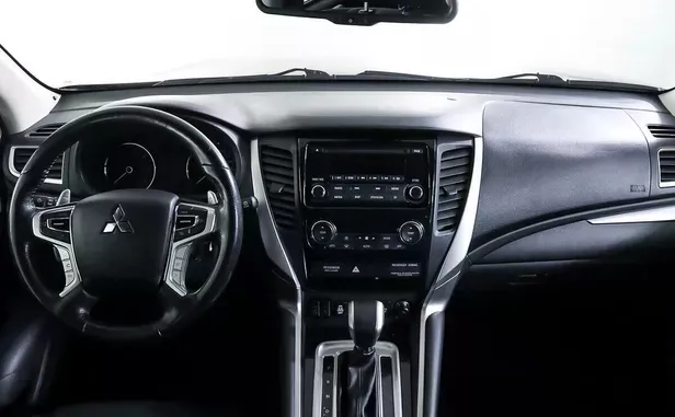 Mitsubishi Pajero Sport