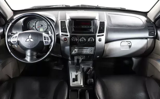 Mitsubishi Pajero Sport