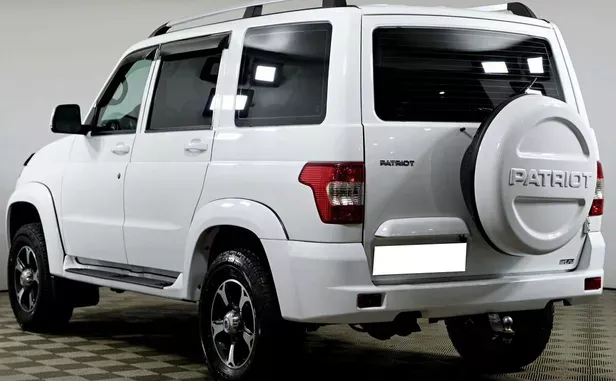 УАЗ Patriot