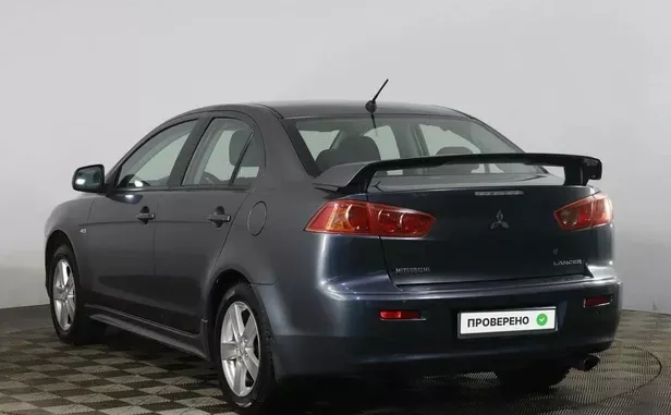 Mitsubishi Lancer
