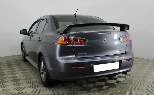 Mitsubishi Lancer